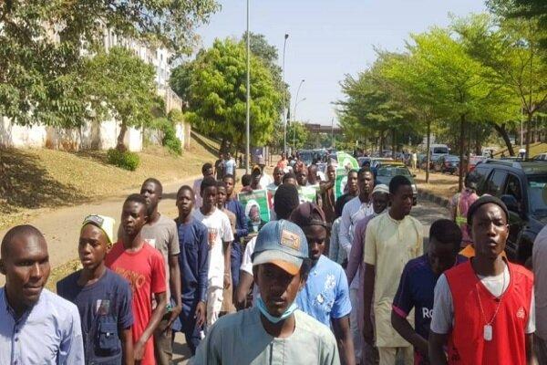 طرفداران شیخ زکزاکی تظاهرات اعتراض آمیزی در نیجریه برگزار کردند