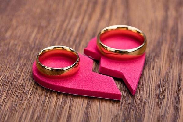 8 نشانه پیش بینی کننده طلاق