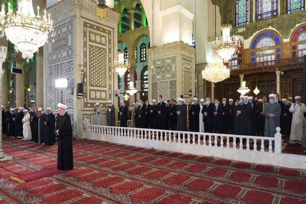 بشار اسد نماز عید فطر را در دمشق اقامه کرد