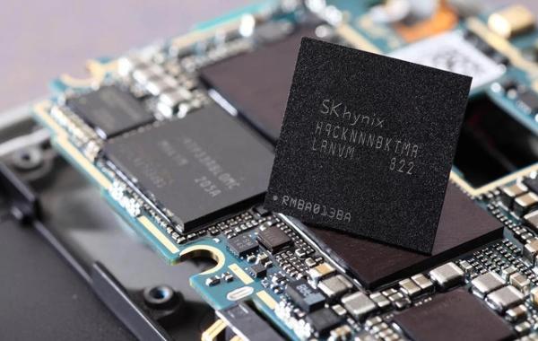 هشدار تحلیلگران؛ قیمت گوشی های با رم 16 گیگابایتی سر به فلک خواهد کشید